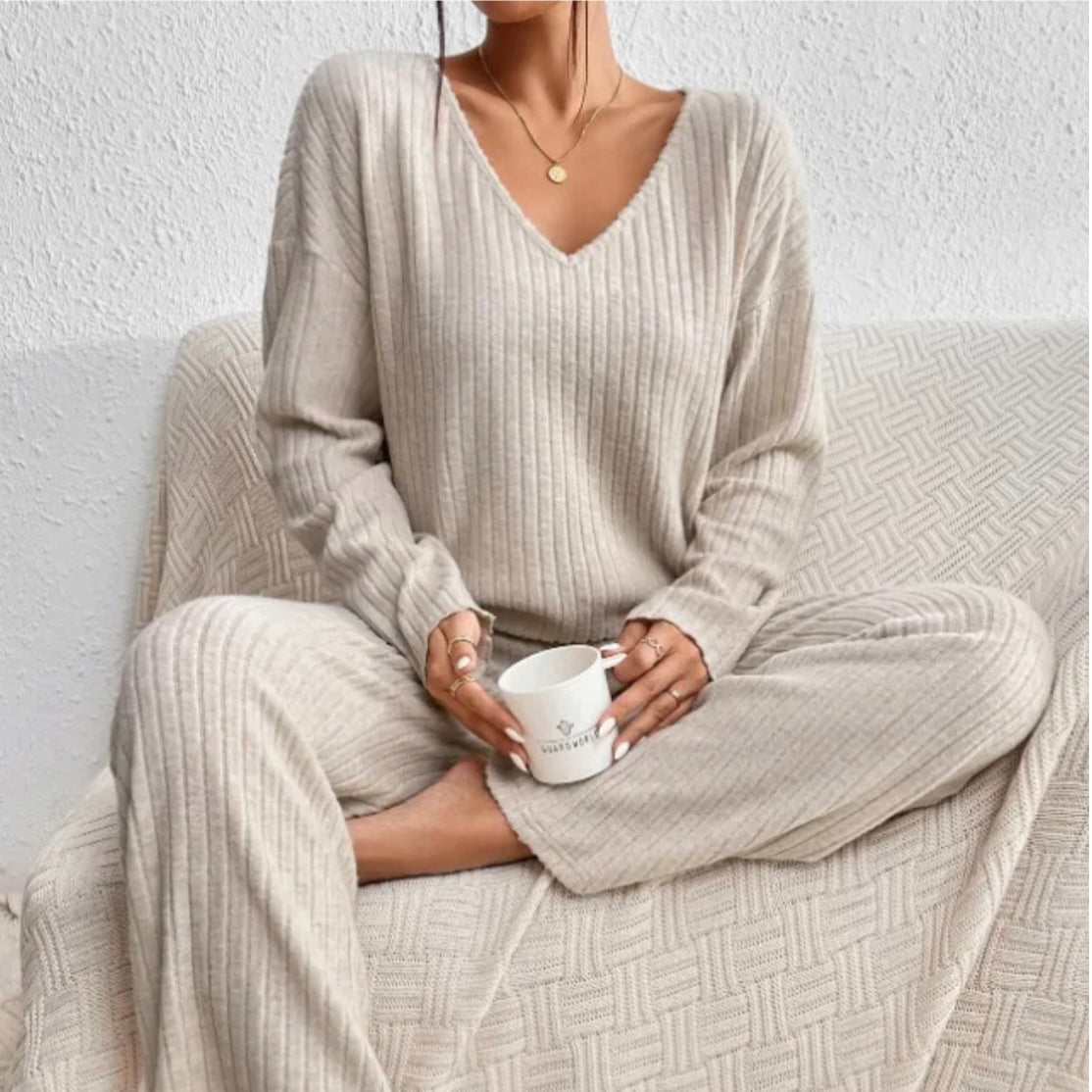 VORINARibbed Knit Lounge SetSet